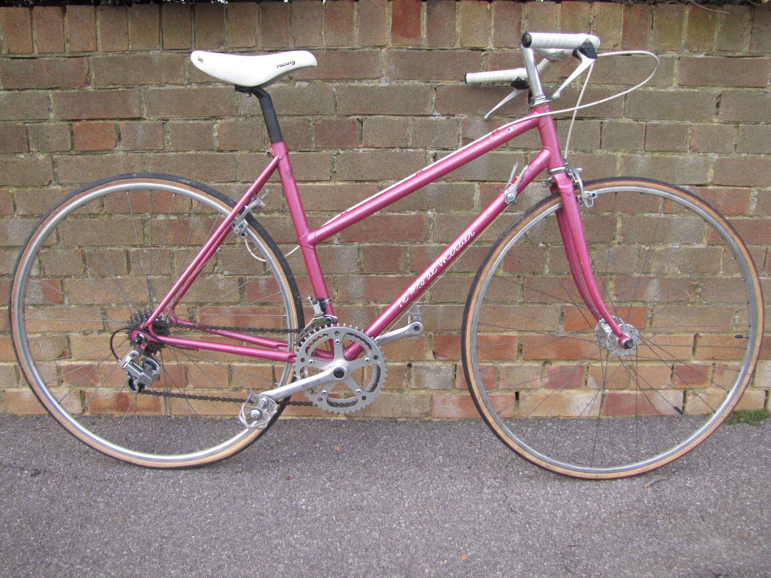 Side image of Mercier bike