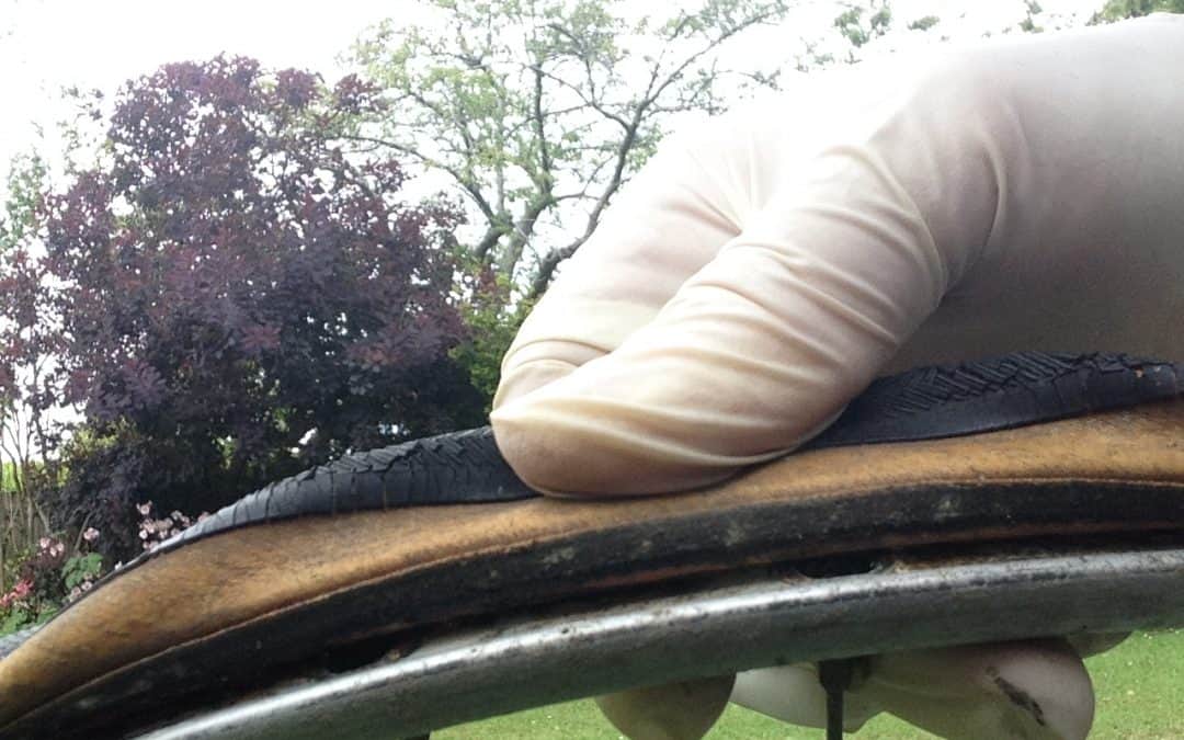 Changing a Tubular Tyre – Video Tutorial