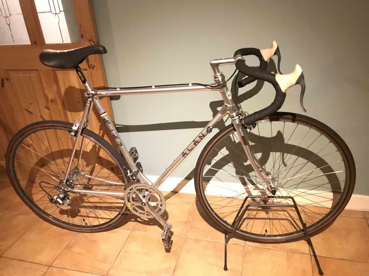 Image of silver Alan Competizione bike