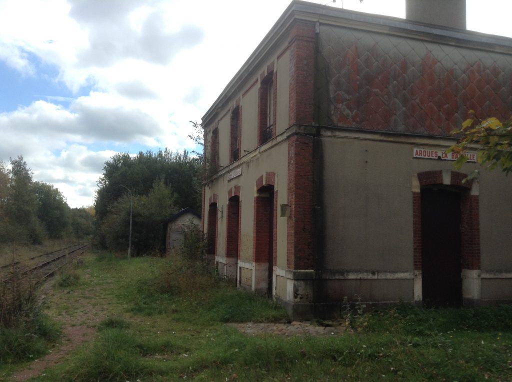 Image of old railway station on Avenue Verte