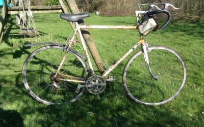 Image of vintage rusty Peugeot