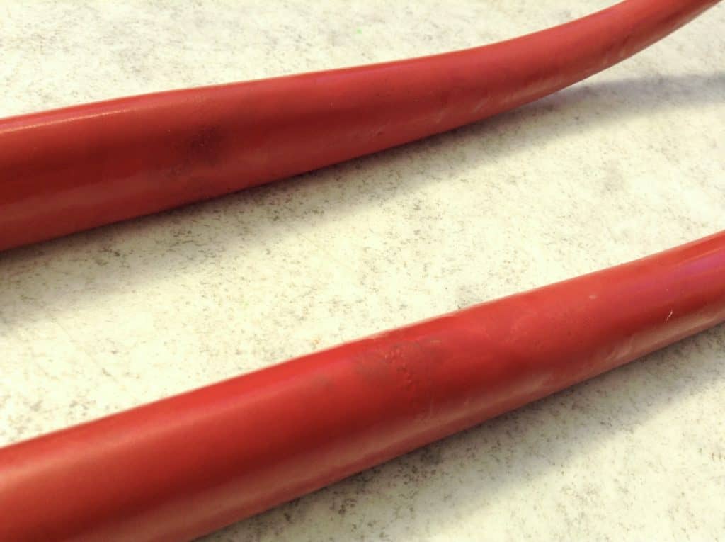 Image of repainted forks with damaged steerer threads