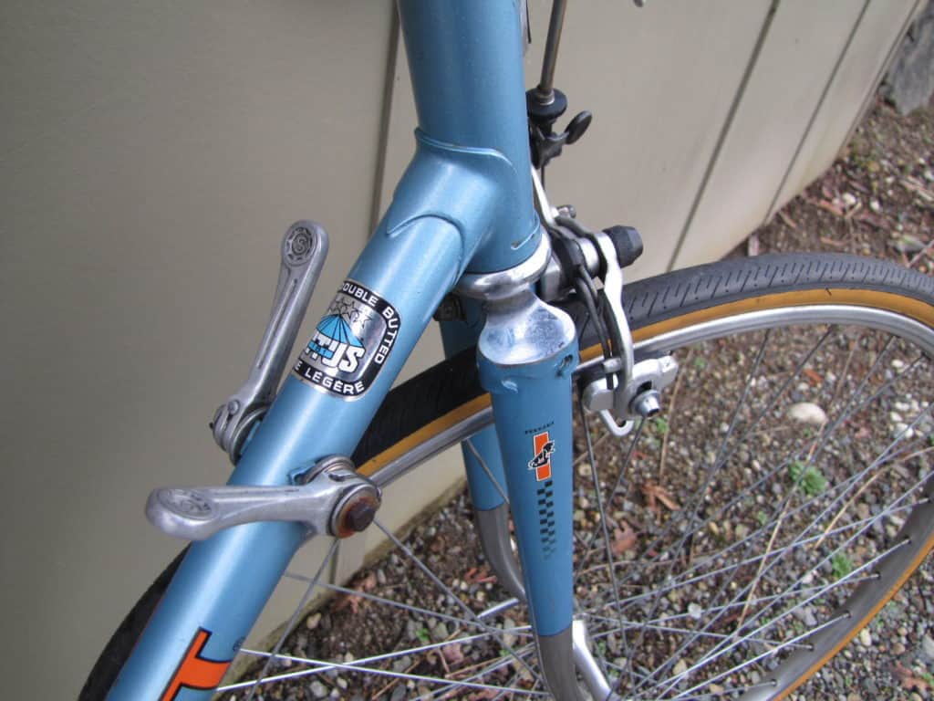 Image of Peugeot PFN 10 with Vitus decal