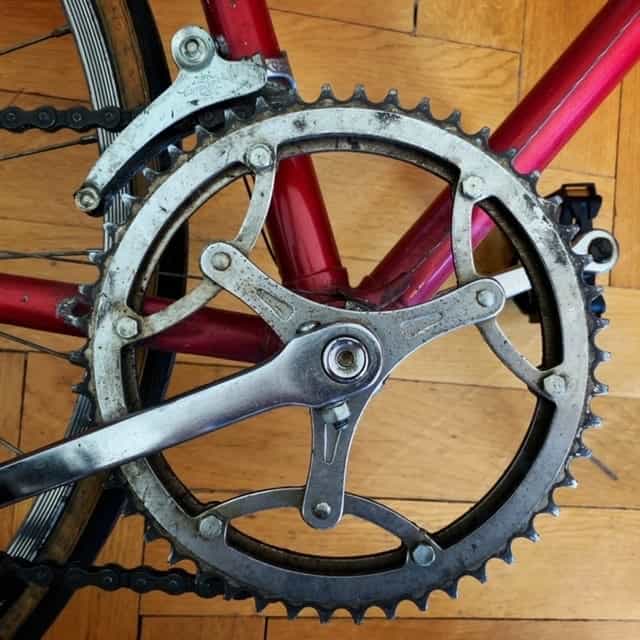 Image of dirty crankset