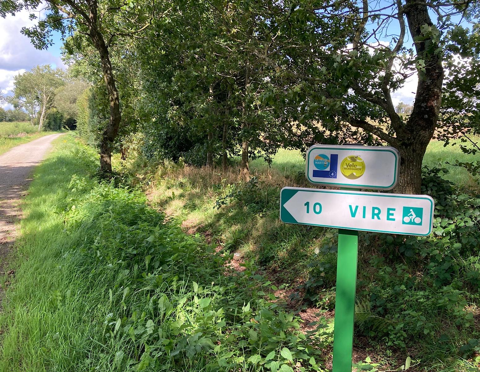 Image of Vire signpost on Voie Verte