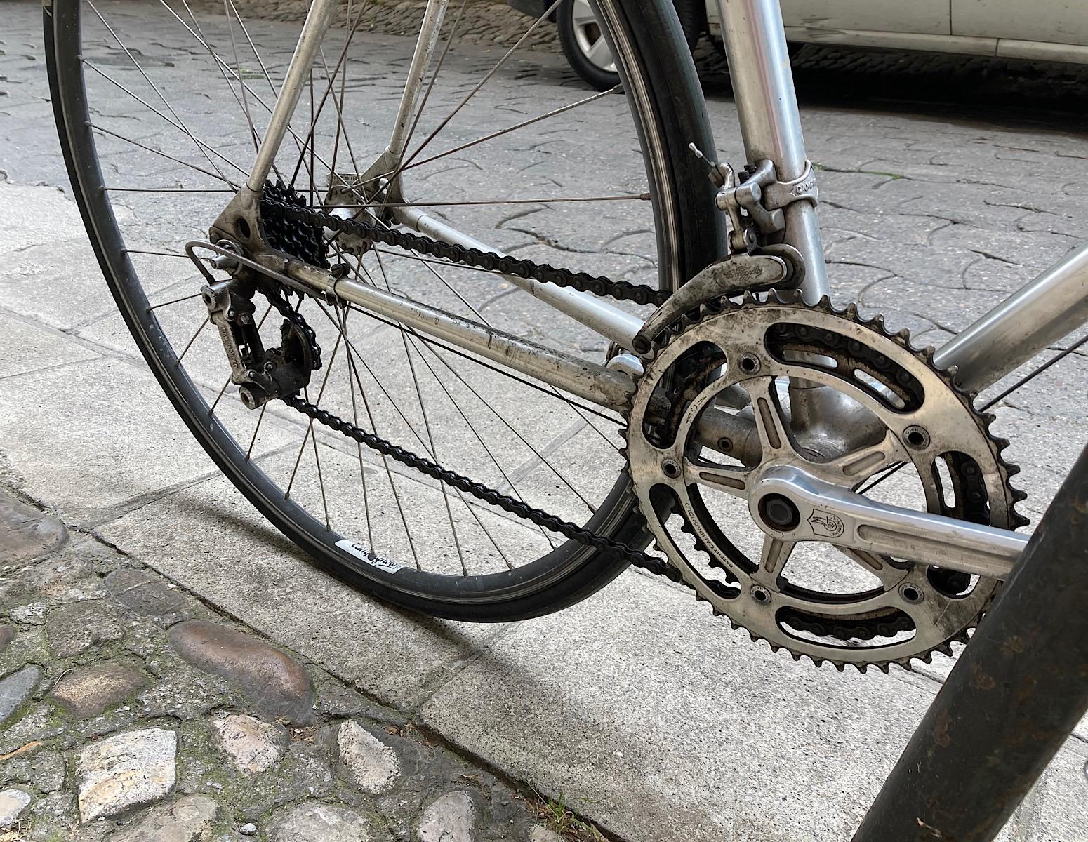 Cycling in Montpellier_image of Alan bike